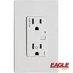 Tomacorriente inteligente WiFi 15A 120V TR blanco Eagle WF15R
